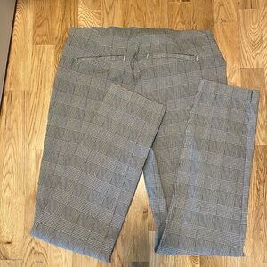 Stretchy Plaid Work Pant